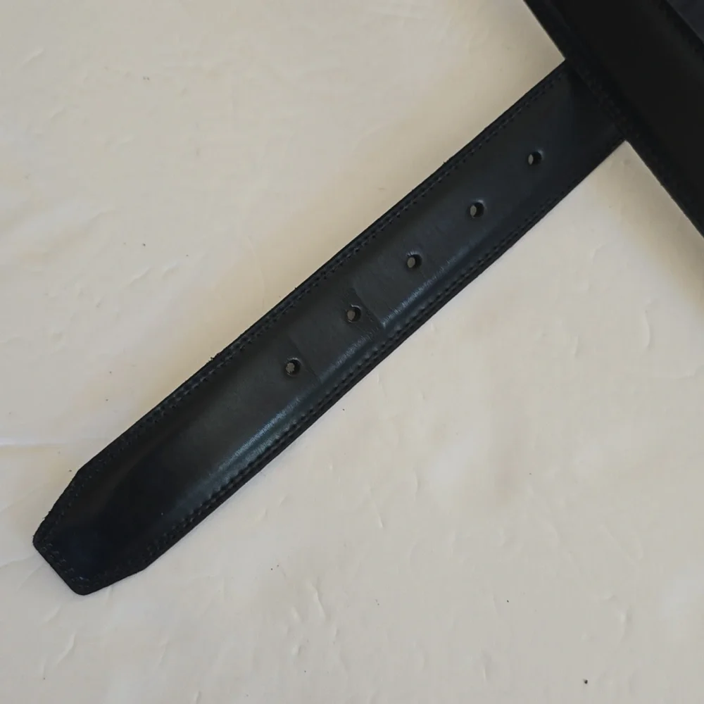 Mens Black Leather Silver Buckle Belt New! Sz.38